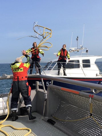 thumbnail_KNRM hulpverlening bij motorstoring - foto KNRM IJmuiden