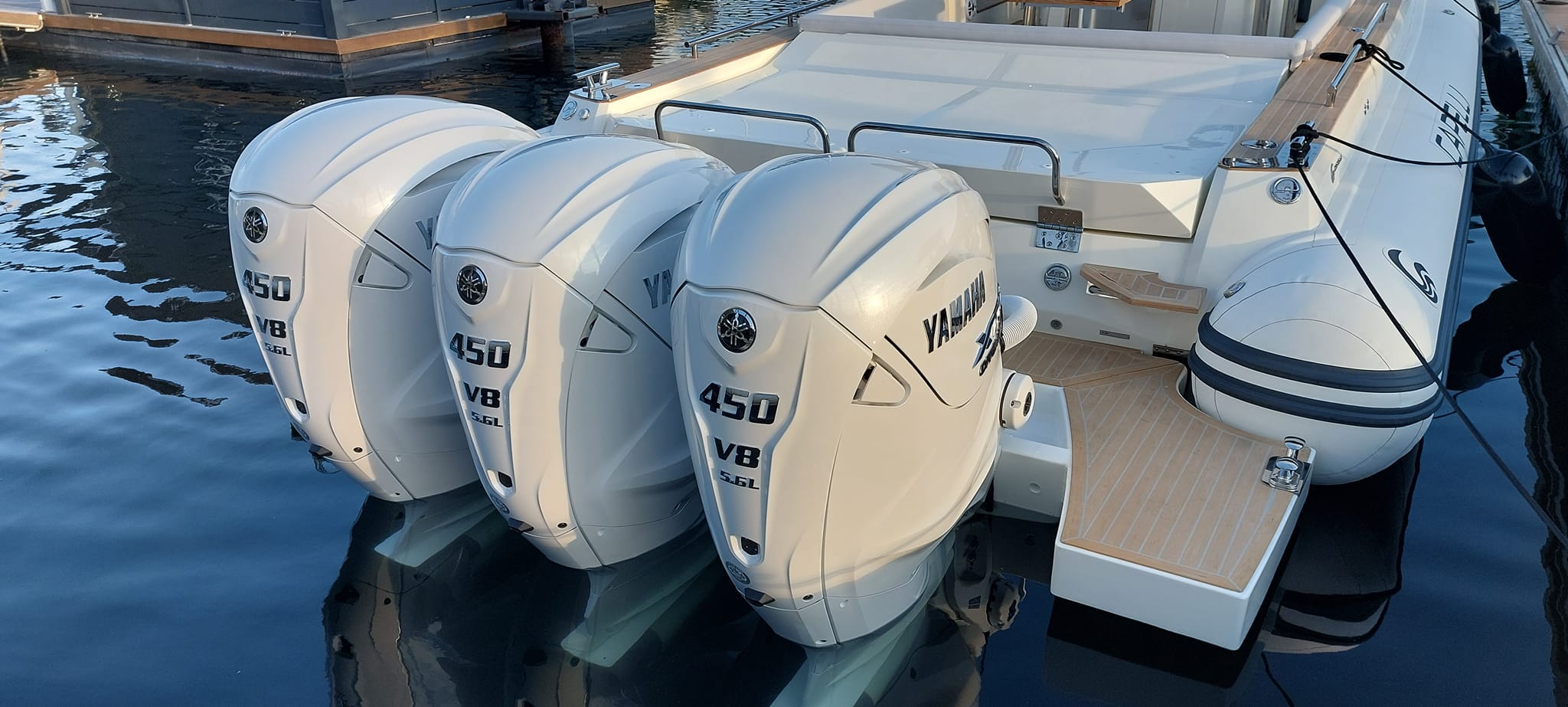 Hoe kun je het beste een buitenboord motor trimmen?