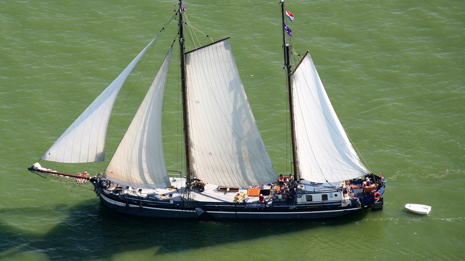 Steviger toezicht leidt tot veiliger historische zeilvloot