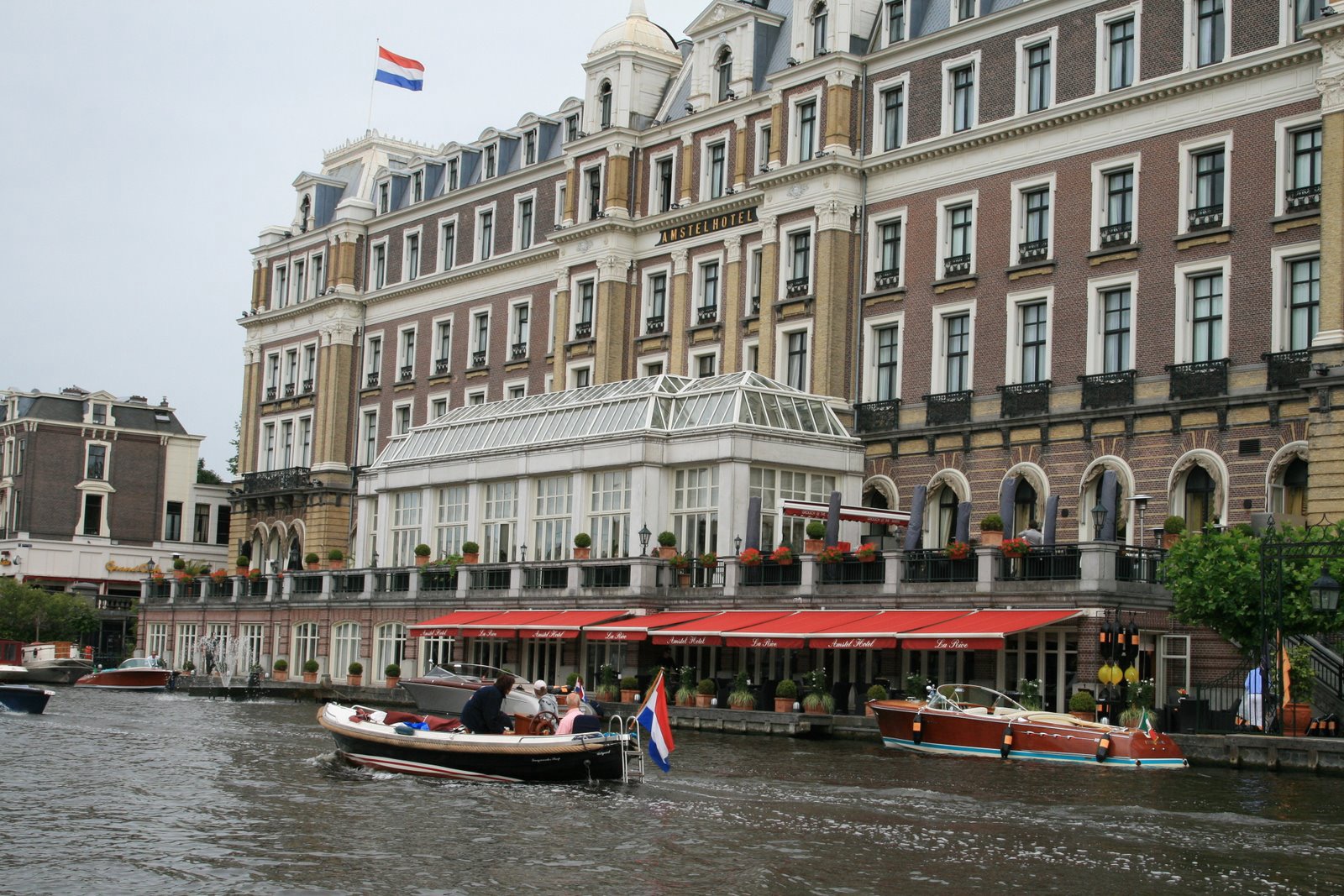 Ongelijke behandeling pleziervaarders door gemeente Amsterdam