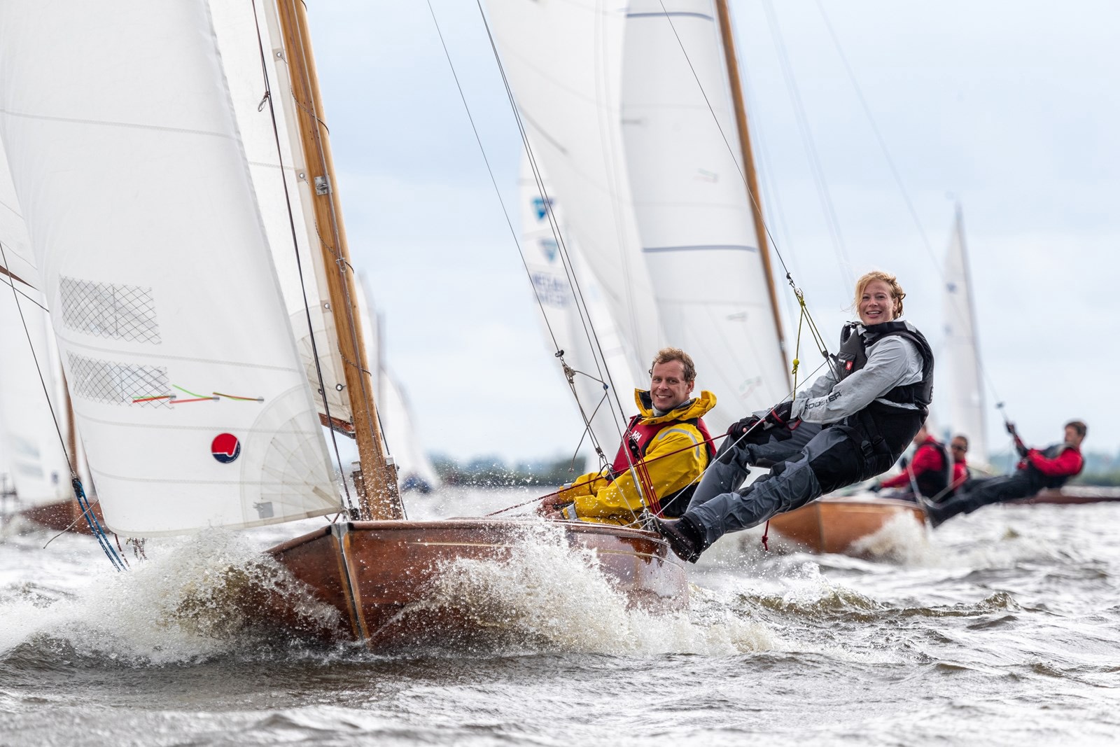 Sneekweek het zeilfeest op het water