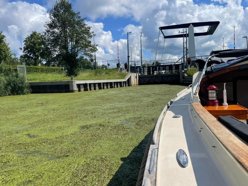 Kroos zorgt voor motorproblemen bij Kampersluis