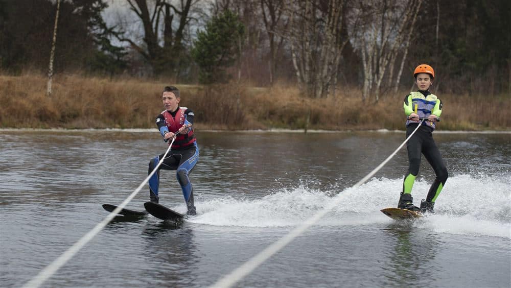 Automatische reddingsvesten onmisbaar voor watersporters