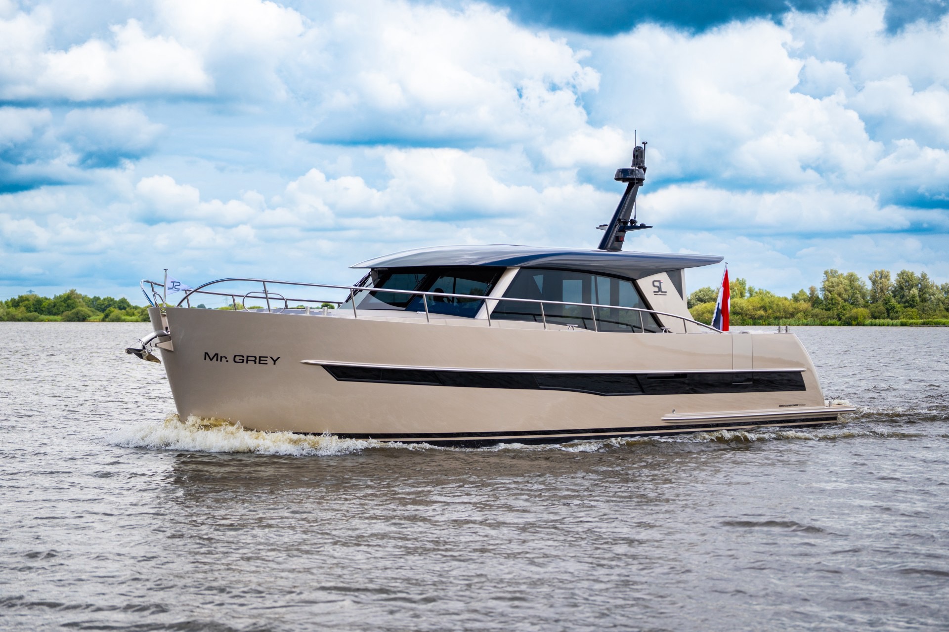 Discovery 48 OC debuut tijdens Motorboot Sneek