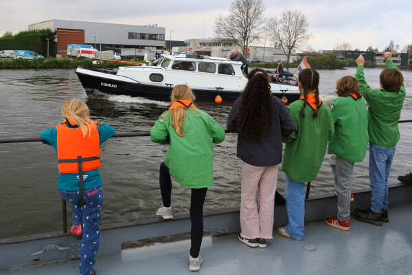 Maritiem Museum schenkt schip aan zeeverkenners