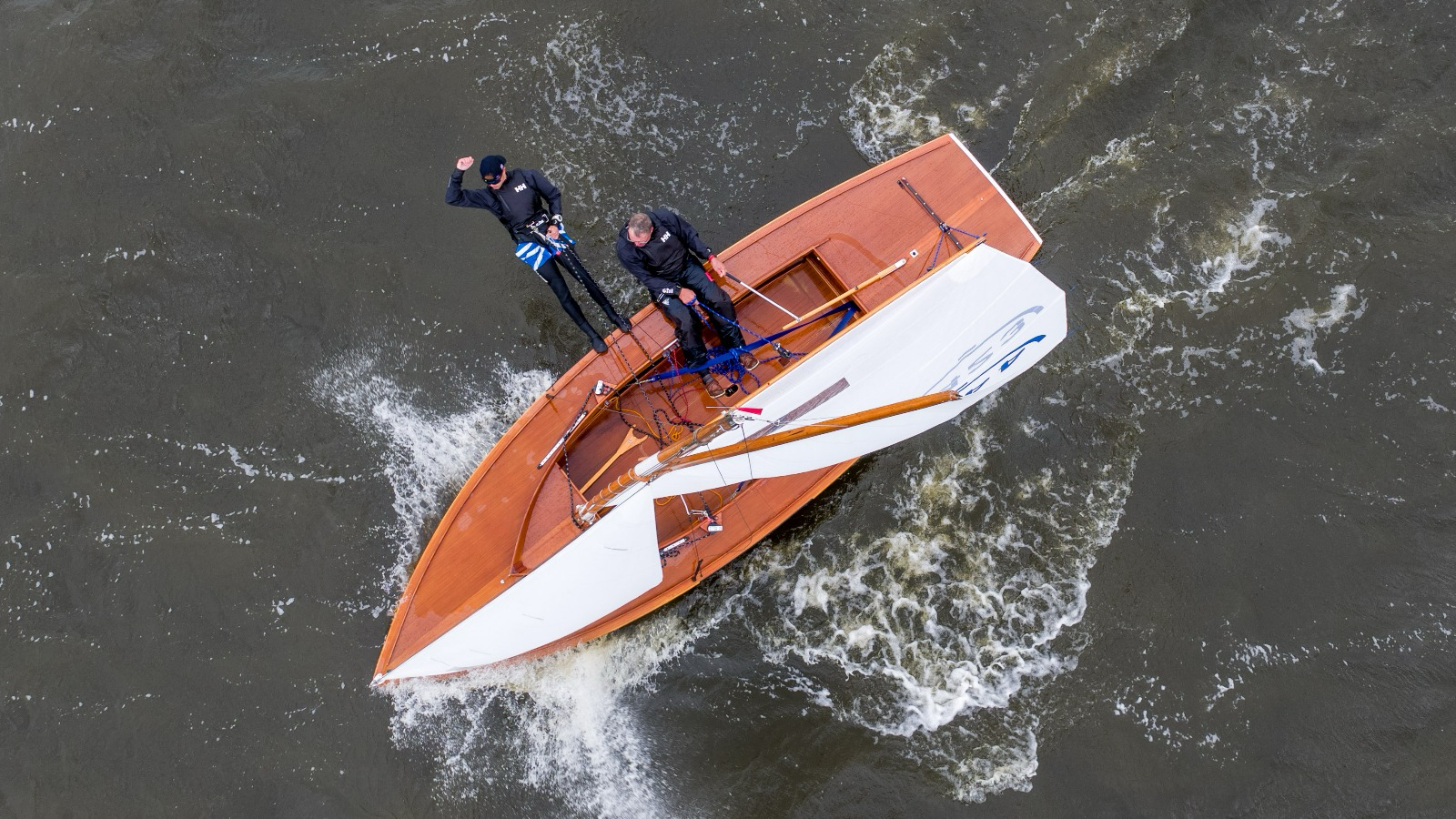 Wedstrijdzeilers presenteren eigen visie voor hermetingsplannen Watersportverbond